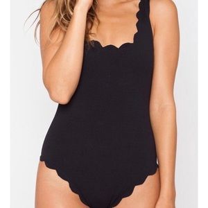 New scallop swim suit